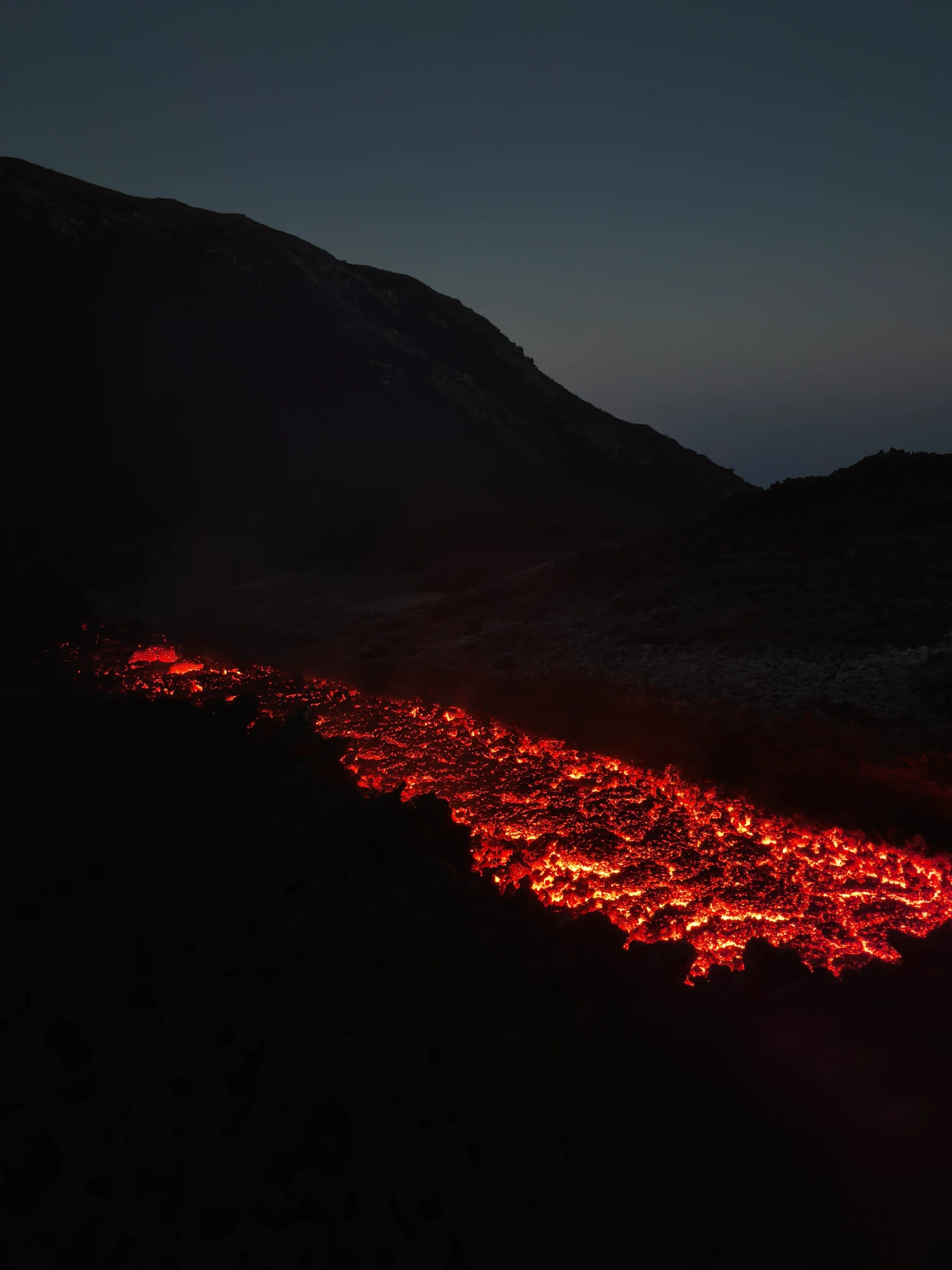 Etna lava flow towards the Valle del Leone - late July 2026