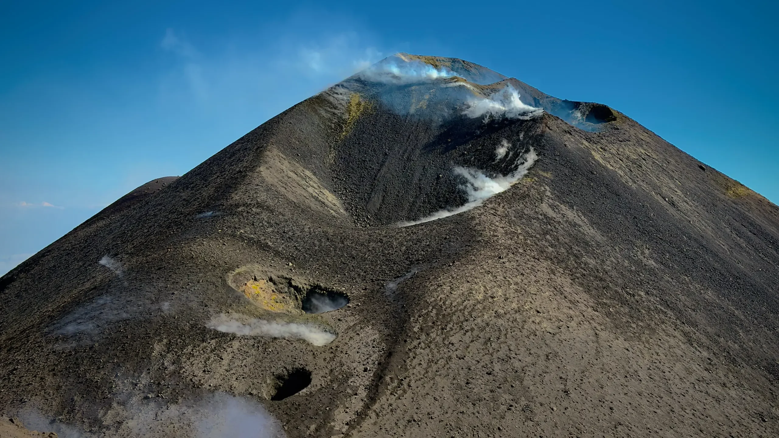 Panorama del vulcano Etna e Piano Provenzana